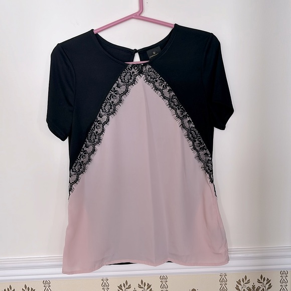 Worthington 2 Piece Short Sleeve Blouse M Light Pink & Lace Pleated Skirt Pink 8 - Picture 2 of 13